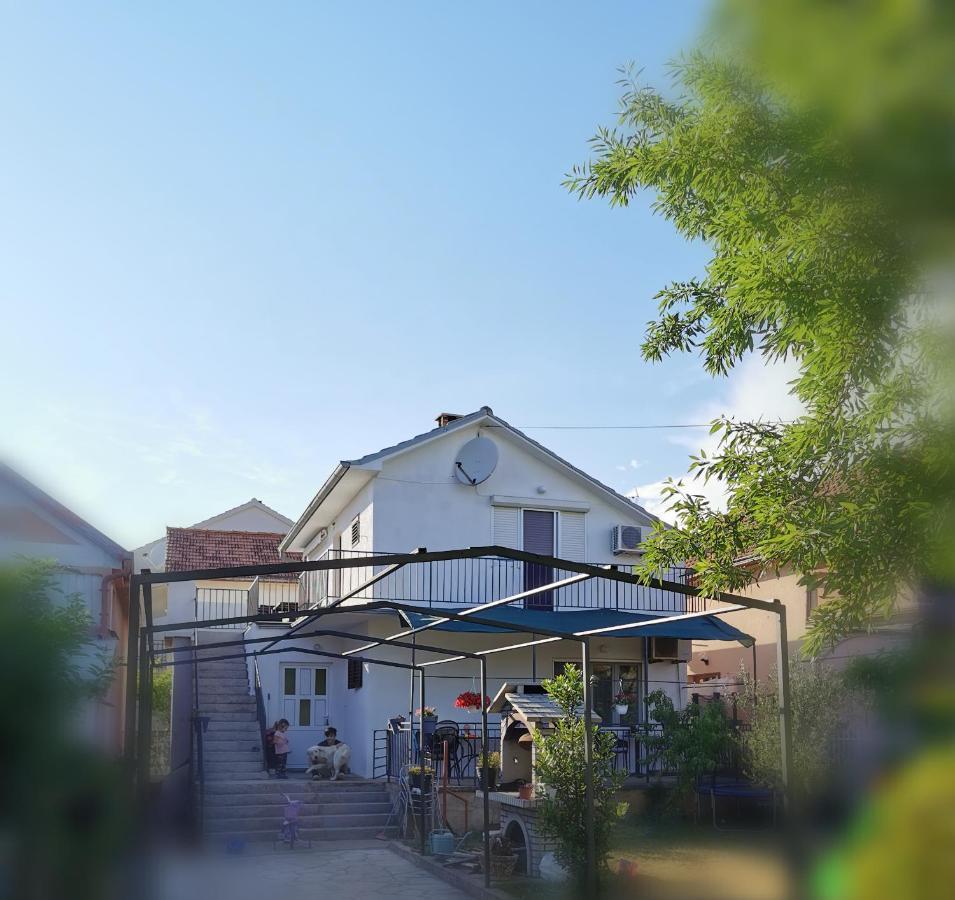 Apartamento Leona Sukošan Exterior foto